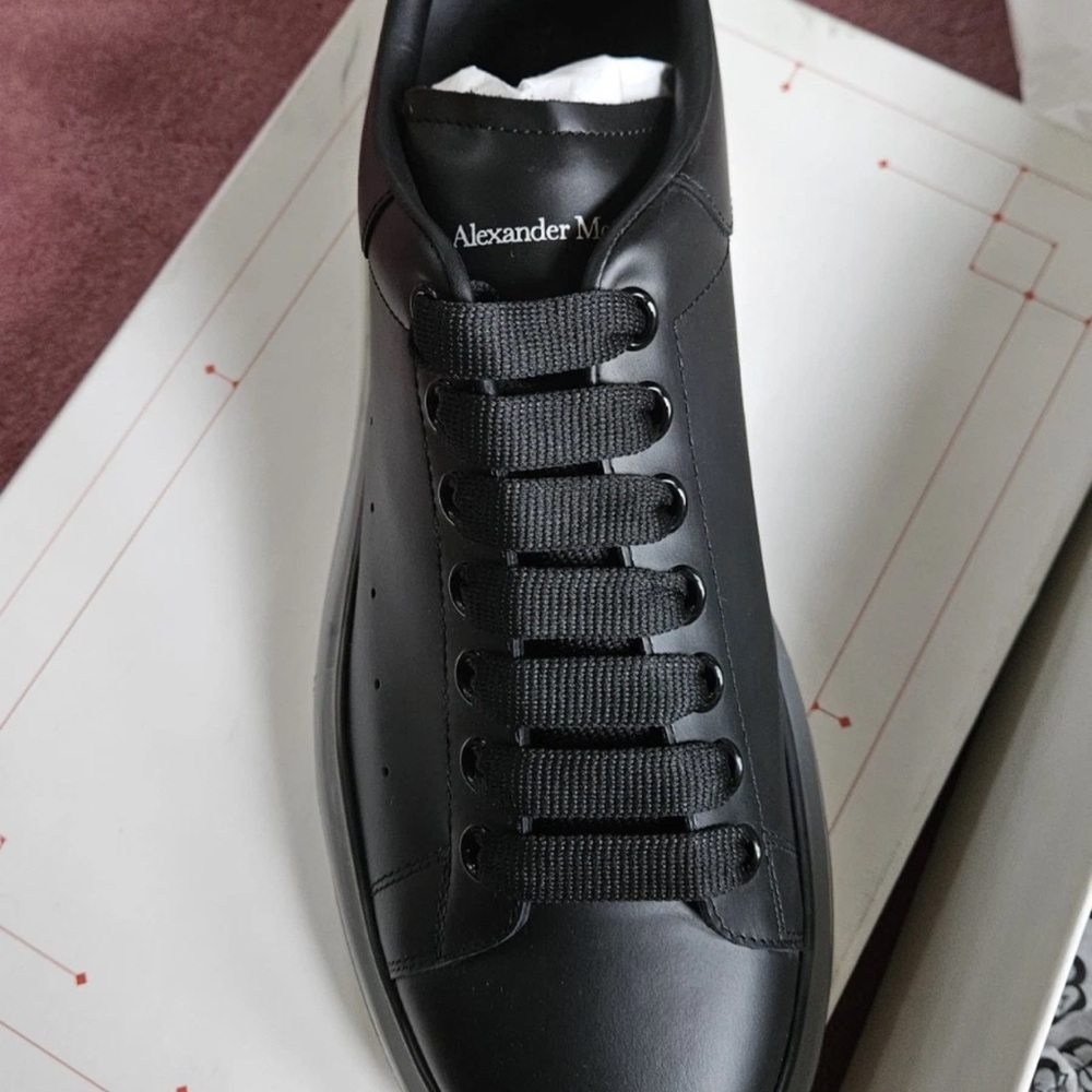 Alexander McQueen Men's Black Leather Sneakers